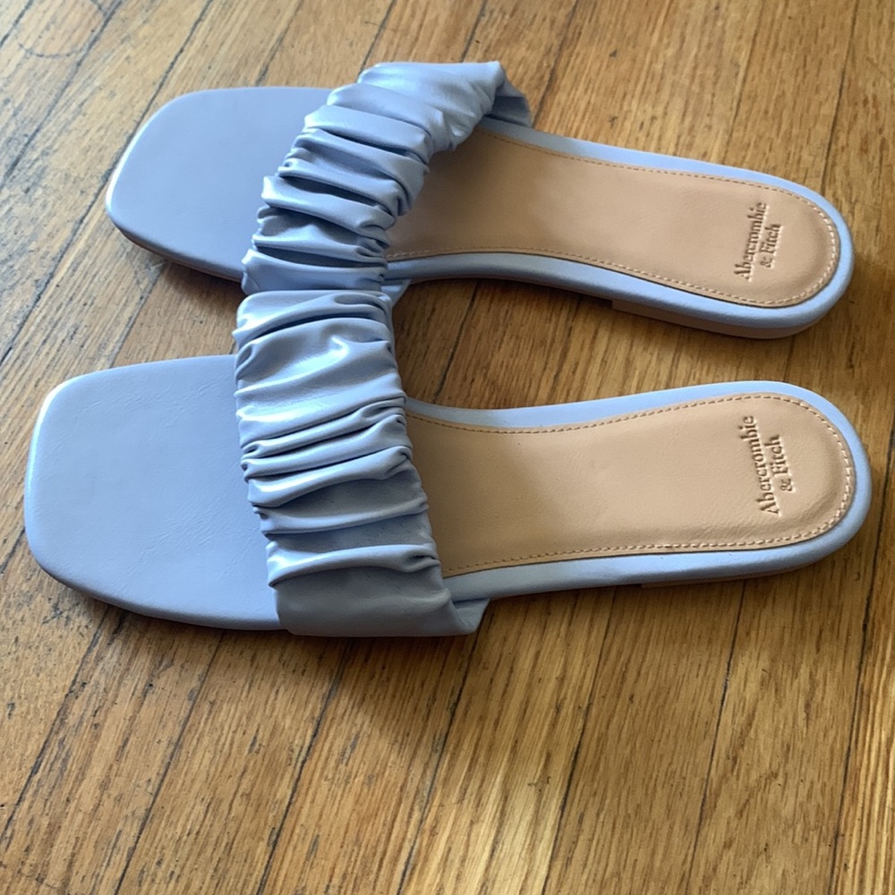 Abercrombie & Fitch sandals blue 9/10